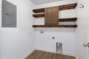 335 S 1540 E, Hyrum, UT 84319 - Photo 24