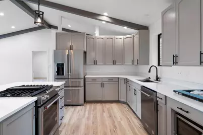 4077 Devonshire Cir, Provo, UT 84604 - Photo 8