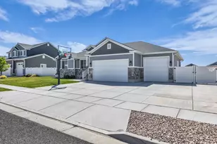 3377 S 2400 W, West Haven, UT 84401 - Photo 2