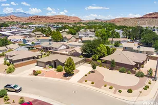 764 N Picturesque W, Saint George, UT 84770 - Photo 16
