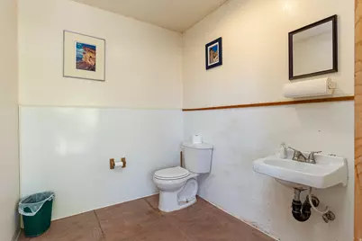 2040 N Long Canyon Rd, Kanab, UT 84741 - Photo 10