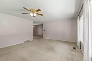 263 Stewart Dr, River Heights, UT 84321 - Photo 4