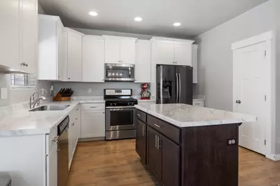 5155 E Rio Grande Way, Eagle Mountain, UT 84005 - Photo 12
