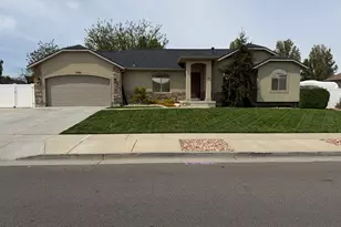 7766 S 5320 W, West Jordan, UT 84081 - Photo 2