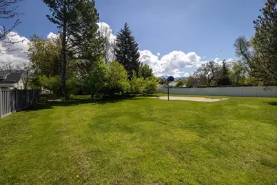 667 N 100 E, Logan, UT 84321 - Photo 12