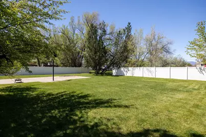 667 N 100 E, Logan, UT 84321 - Photo 10