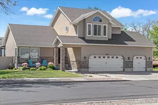 11134 S Prescott Dr, Sandy, UT 84093 - Photo 2