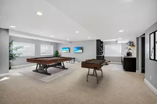 698 N Farmland Dr, Kaysville, UT 84037 - Photo 22