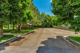 7300 E 200 S, Huntsville, UT 84317 - Photo 34