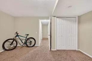 146 E 100 S, Bountiful, UT 84010 - Photo 26