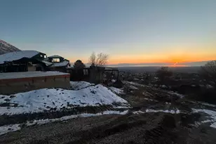 4537 Mile High Dr, Provo, UT 84604 - Photo 2