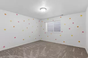 2252 W 1125 S, Syracuse, UT 84075 - Photo 18