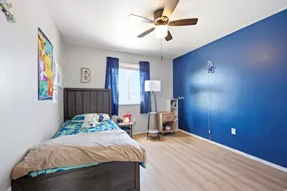 2039 Fremont Crest Ave, Syracuse, UT 84075 - Photo 18