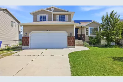 2039 Fremont Crest Ave, Syracuse, UT 84075 - Photo 2