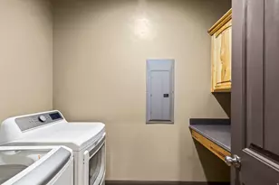 350 N 200 E, Ferron, UT 84523 - Photo 54