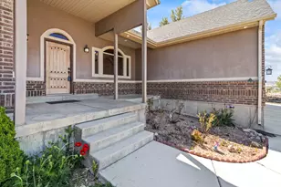 350 N 200 E, Ferron, UT 84523 - Photo 2
