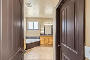 350 N 200 E, Ferron, UT 84523 - Photo 42