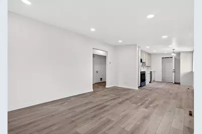 692 E 1000 N, Ogden, UT 84404 - Photo 8