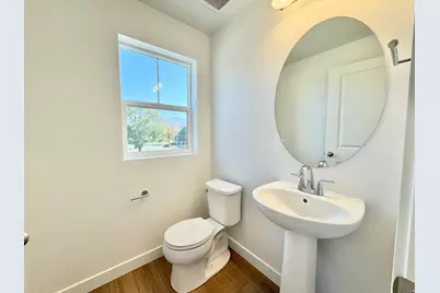 1650 N Main St, Layton, UT 84041 - Photo 12