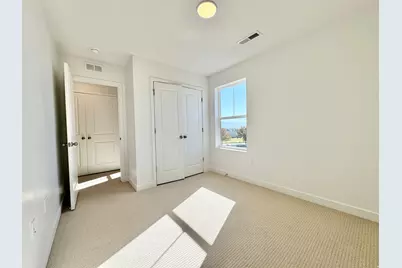 1650 N Main St, Layton, UT 84041 - Photo 14