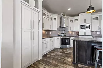 821 E 3250, Newcastle, UT 84756 - Photo 6