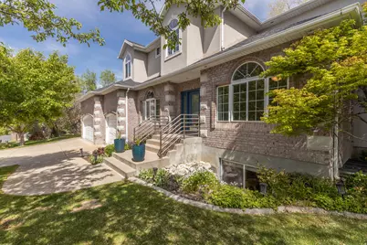 2573 E Kays Creek Dr N, Layton, UT 84040 - Photo 4