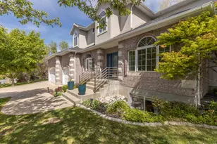 2573 E Kays Creek Dr N, Layton, UT 84040 - Photo 4
