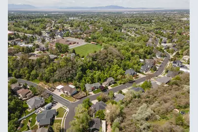 2573 E Kays Creek Dr N, Layton, UT 84040 - Photo 64
