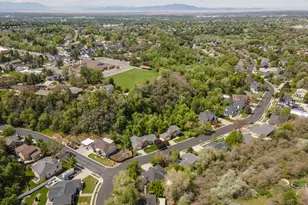 2573 E Kays Creek Dr N, Layton, UT 84040 - Photo 64