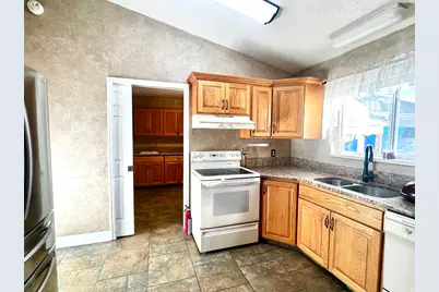 725 S 300 E, Ephraim, UT 84627 - Photo 18