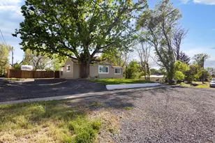 265 W 100 N, Springville, UT 84663 - Photo 6