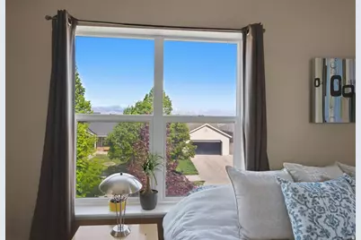 7065 N Cherokee St, Eagle Mountain, UT 84005 - Photo 16