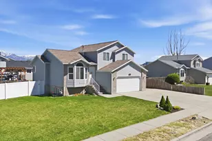 6149 S Walnut Wood Dr, Kearns, UT 84118 - Photo 22