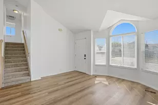 6149 S Walnut Wood Dr, Kearns, UT 84118 - Photo 4