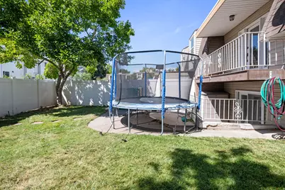 553 N 200 W, Bountiful, UT 84010 - Photo 24