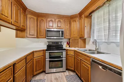 553 N 200 W, Bountiful, UT 84010 - Photo 8