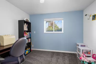 553 N 200 W, Bountiful, UT 84010 - Photo 16