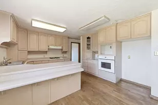1019 Cross St, Ogden, UT 84404 - Photo 2