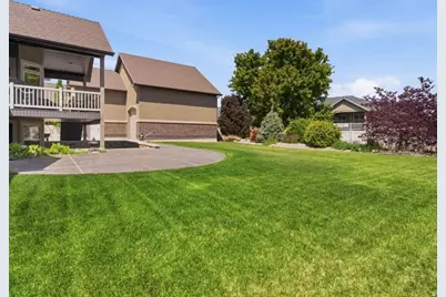 2614 W 2450 N, Farr West, UT 84404 - Photo 36