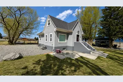 296 W 300 S, Loa, UT 84747 - Photo 1