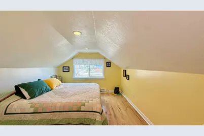 296 W 300 S, Loa, UT 84747 - Photo 12