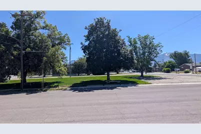 8780 S 250 E, Sandy, UT 84070 - Photo 20