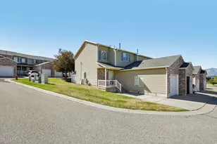 4827 S 1800 W, Roy, UT 84067 - Photo 6