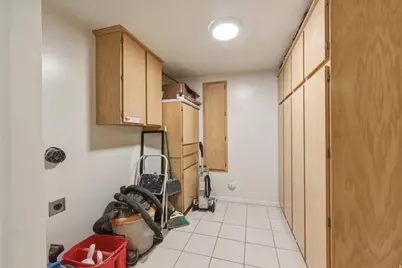 502 N Main St, Bountiful, UT 84010 - Photo 26
