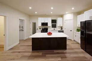 2473 N Kings St, Cedar City, UT 84720 - Photo 4