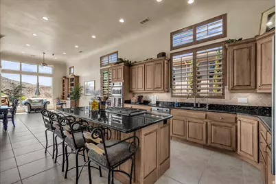 2639 San Marcus Cir, Saint George, UT 84770 - Photo 8