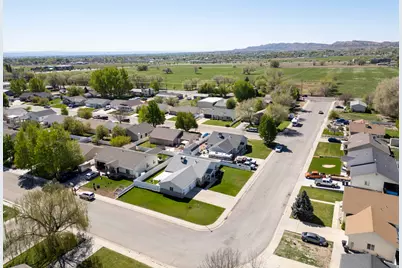 580 N 2400 W, Vernal, UT 84078 - Photo 40