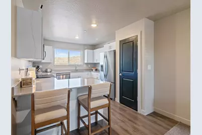 133 Rock Canyon St, Hurricane, UT 84737 - Photo 4
