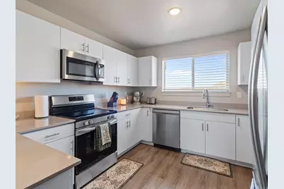 133 Rock Canyon St, Hurricane, UT 84737 - Photo 1