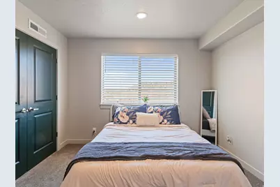 133 Rock Canyon St, Hurricane, UT 84737 - Photo 12